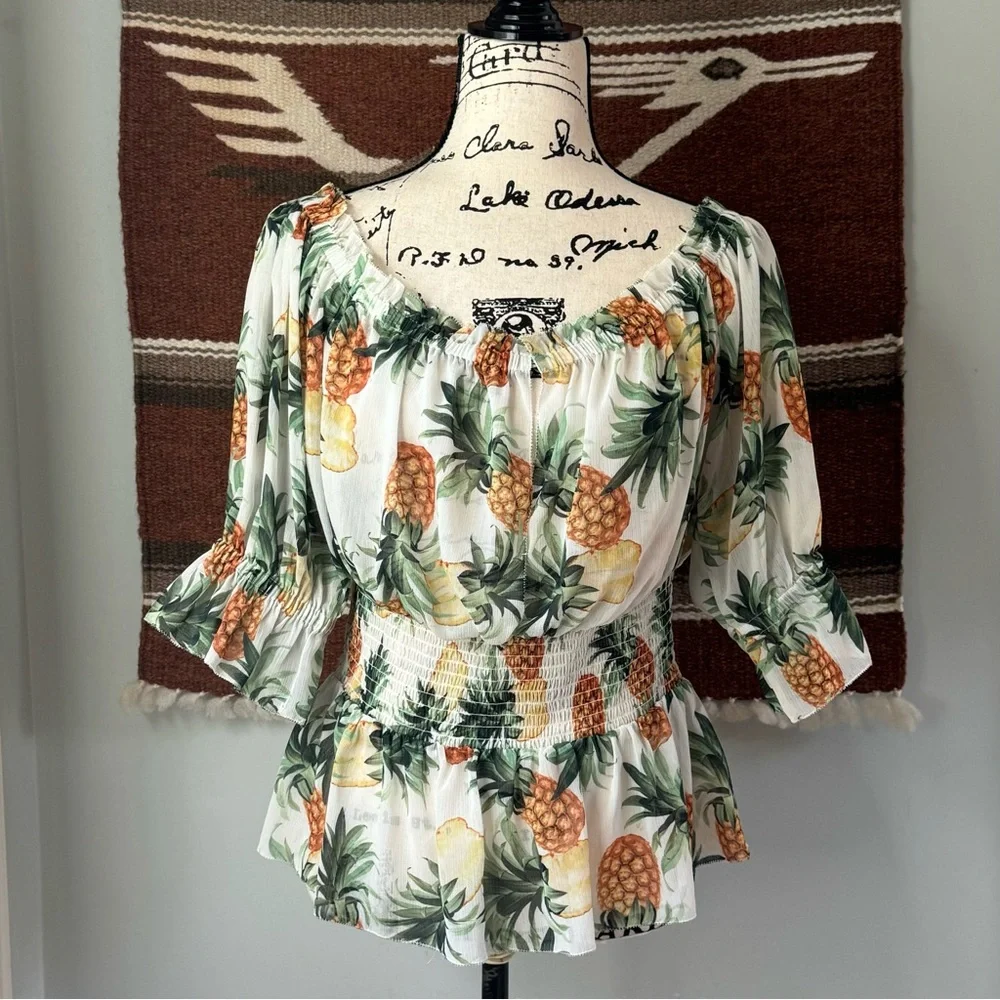 L’AGENCE Aubriella Off-Shoulder Blouse in Vintage Pineapple - Picture 2 of 11